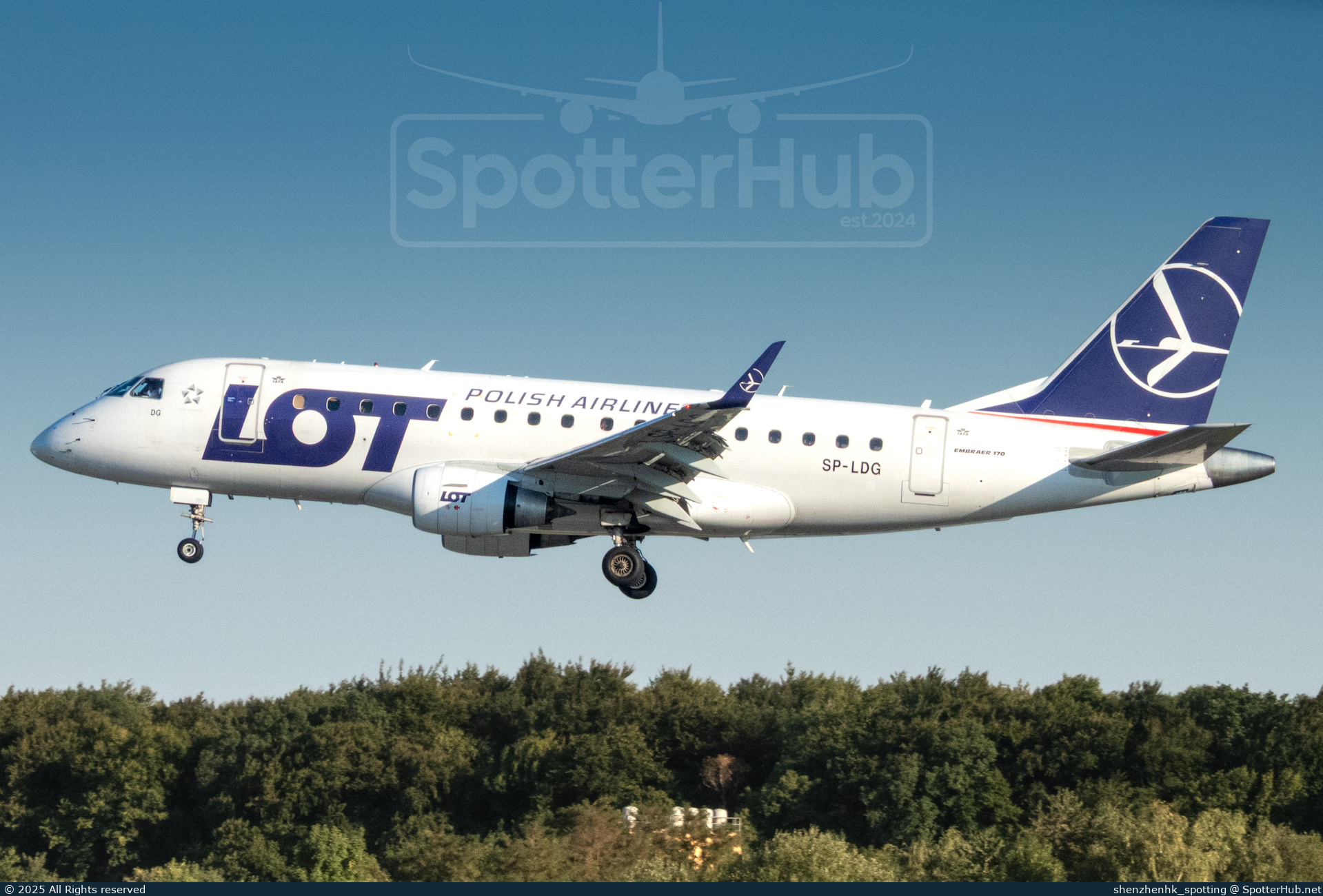 Photo of SP-LDG - Embraer ERJ-170LR operated by LOT Polish Airlines