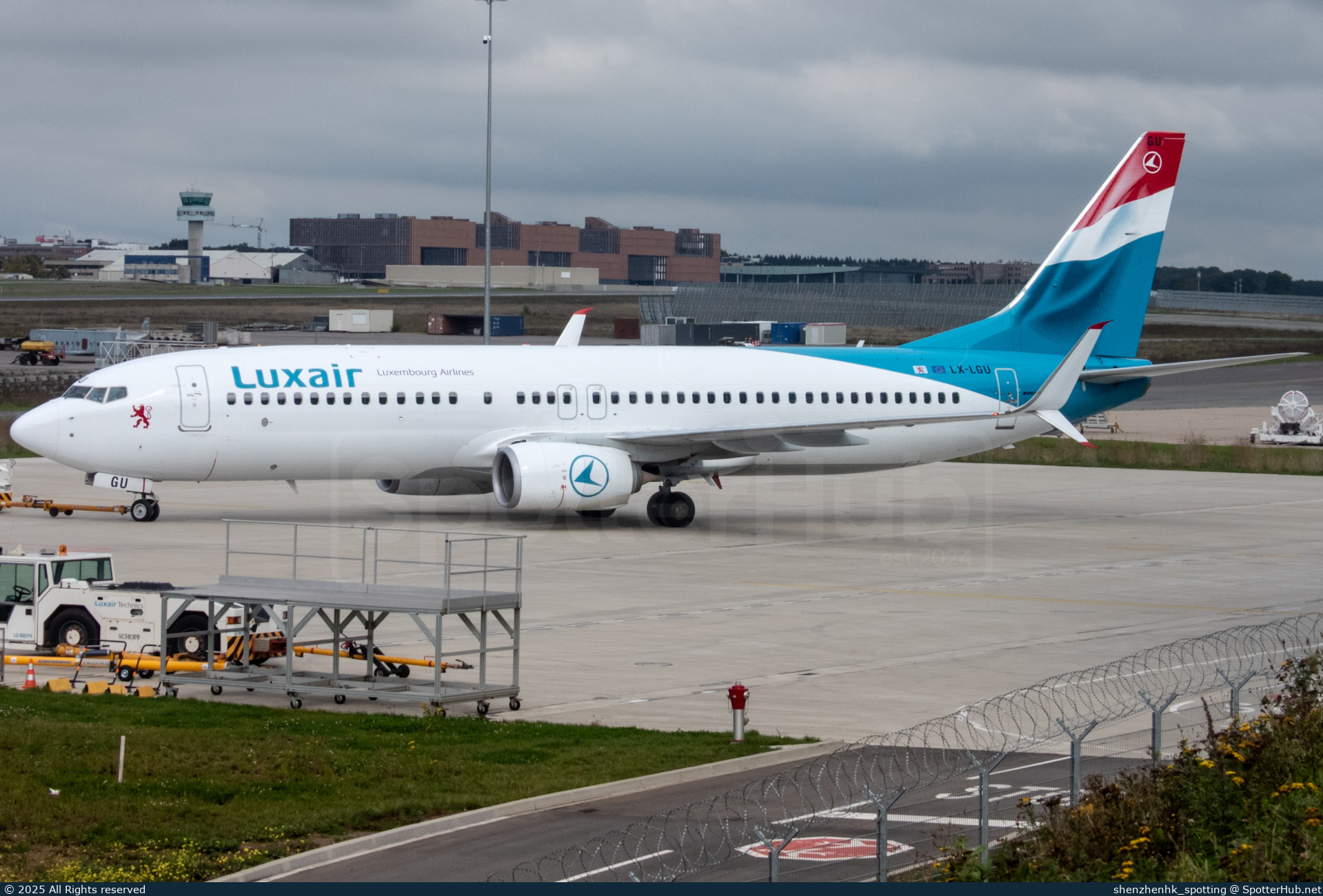 Photo of LX-LGU - Boeing 737-8C9 operated by Luxair