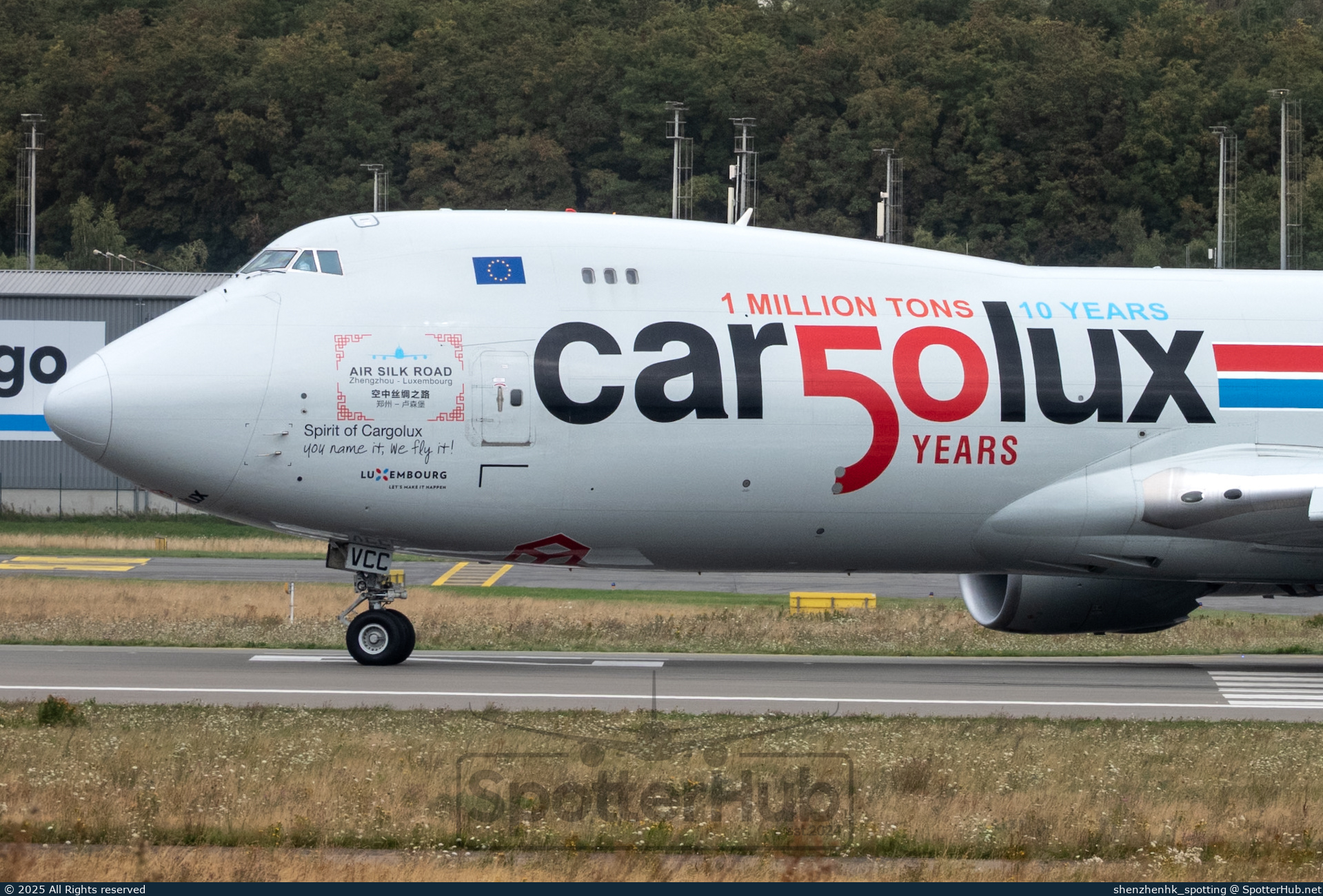 Photo of LX-VCC - Boeing 747-8R7F operated by Cargolux