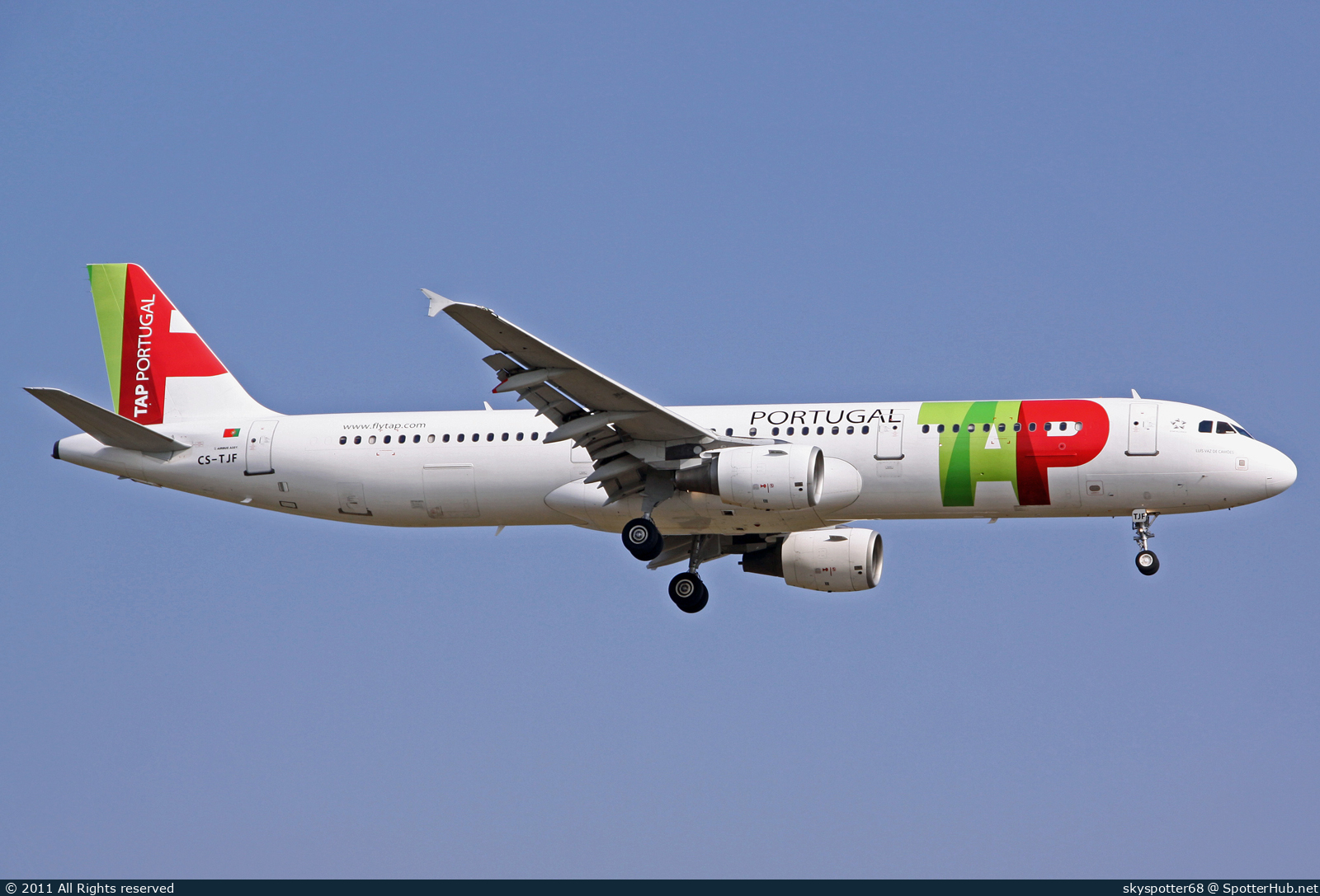 Photo of CS-TJF - Airbus A321-211 operated by TAP Air Portugal