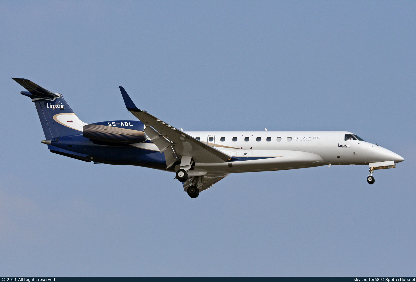Photo of S5-ABL - Embraer Legacy 600 operated by Linxair Business Airlines