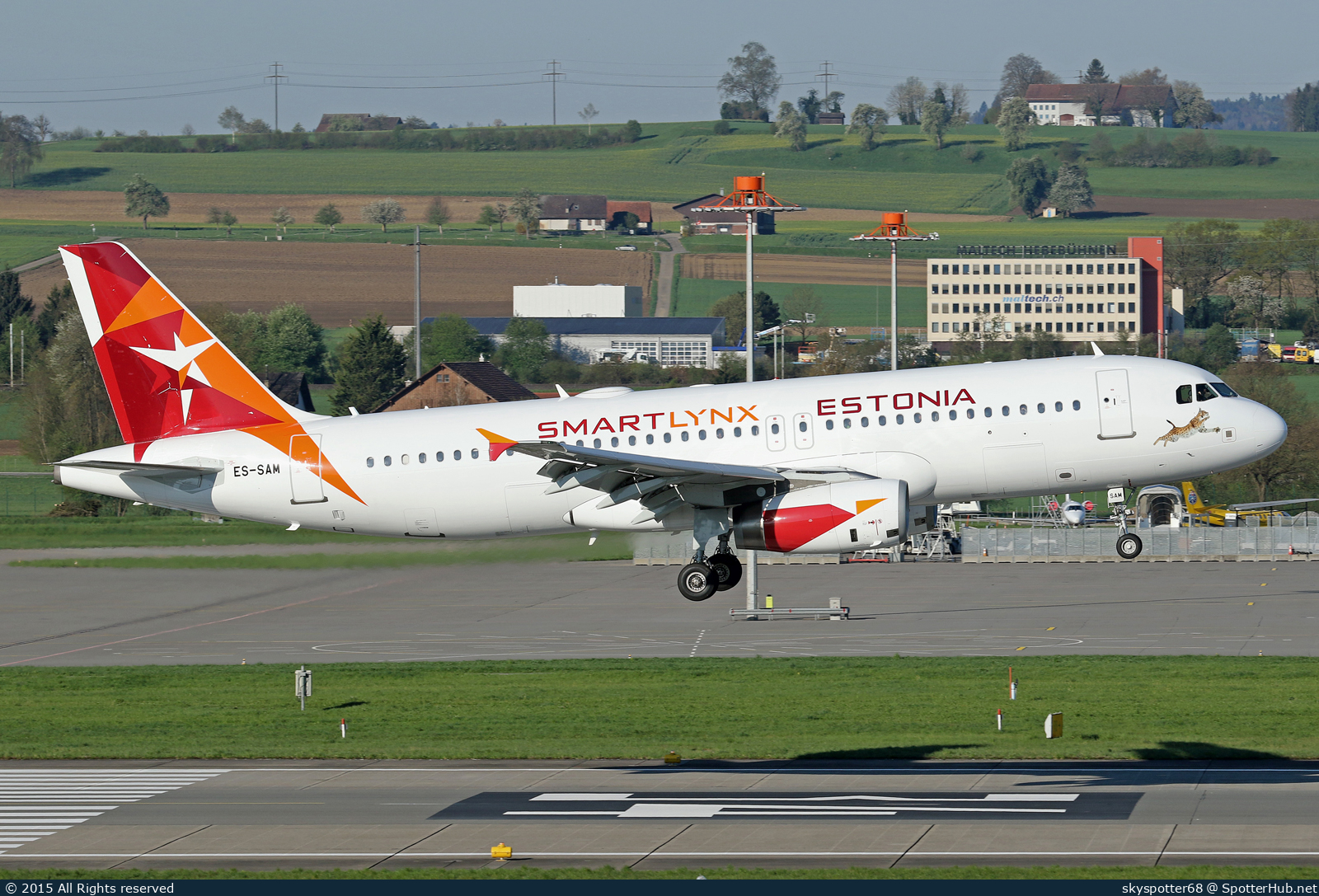 Photo of ES-SAM - Airbus A320-232 operated by SmartLynx Estonia