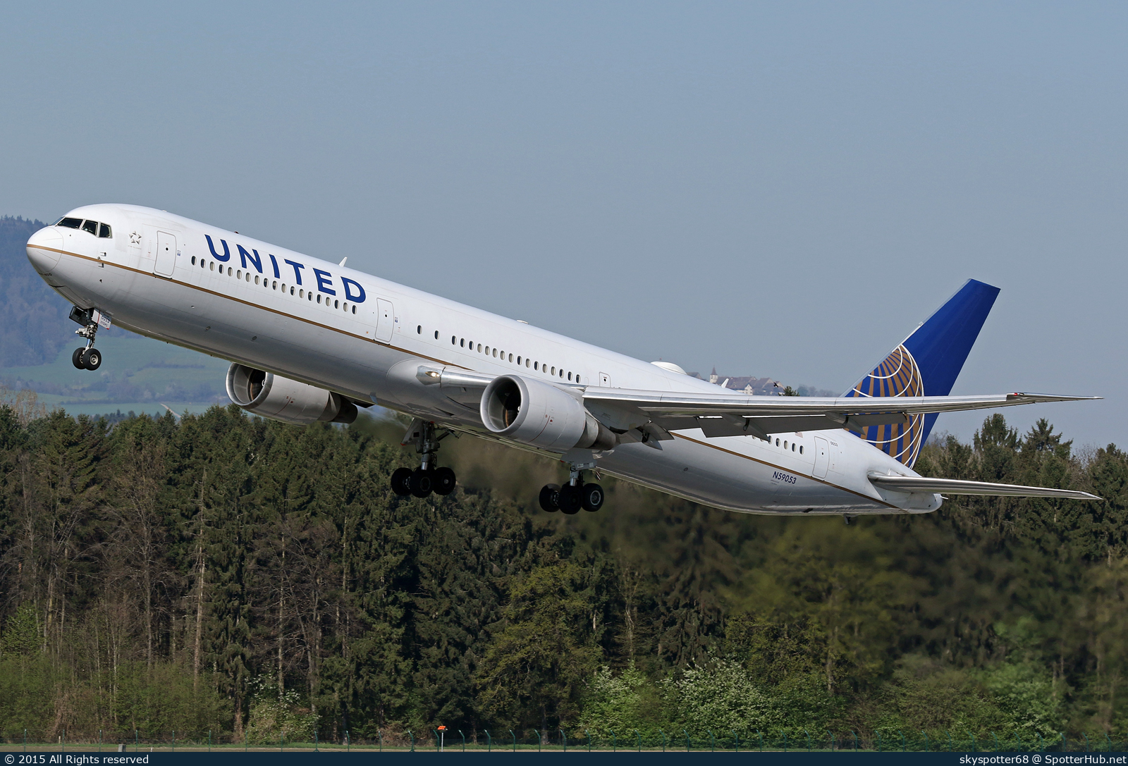 Photo of N59053 - Boeing 767-424(ER) operated by United Airlines