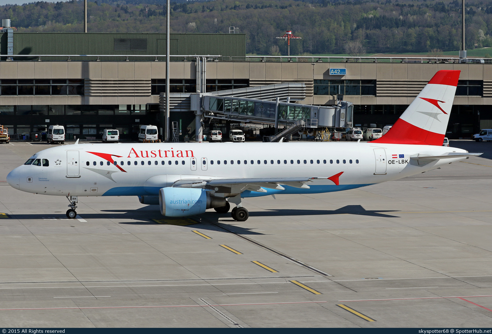 Photo of OE-LBK - Airbus A320-214 operated by Austrian Airlines