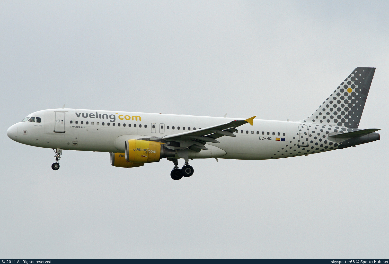 Photo of EC-HQI - Airbus A320-214 operated by Vueling