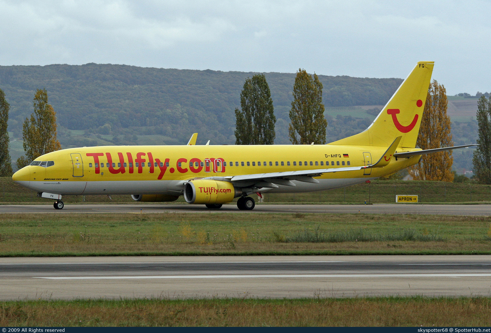 Photo of D-AHFQ - Boeing 737-8K5 operated by TUIfly