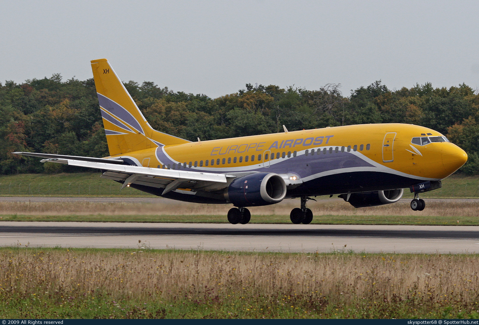 Photo of F-GIXH - Boeing 737-3S3(QC) operated by Europe Airpost