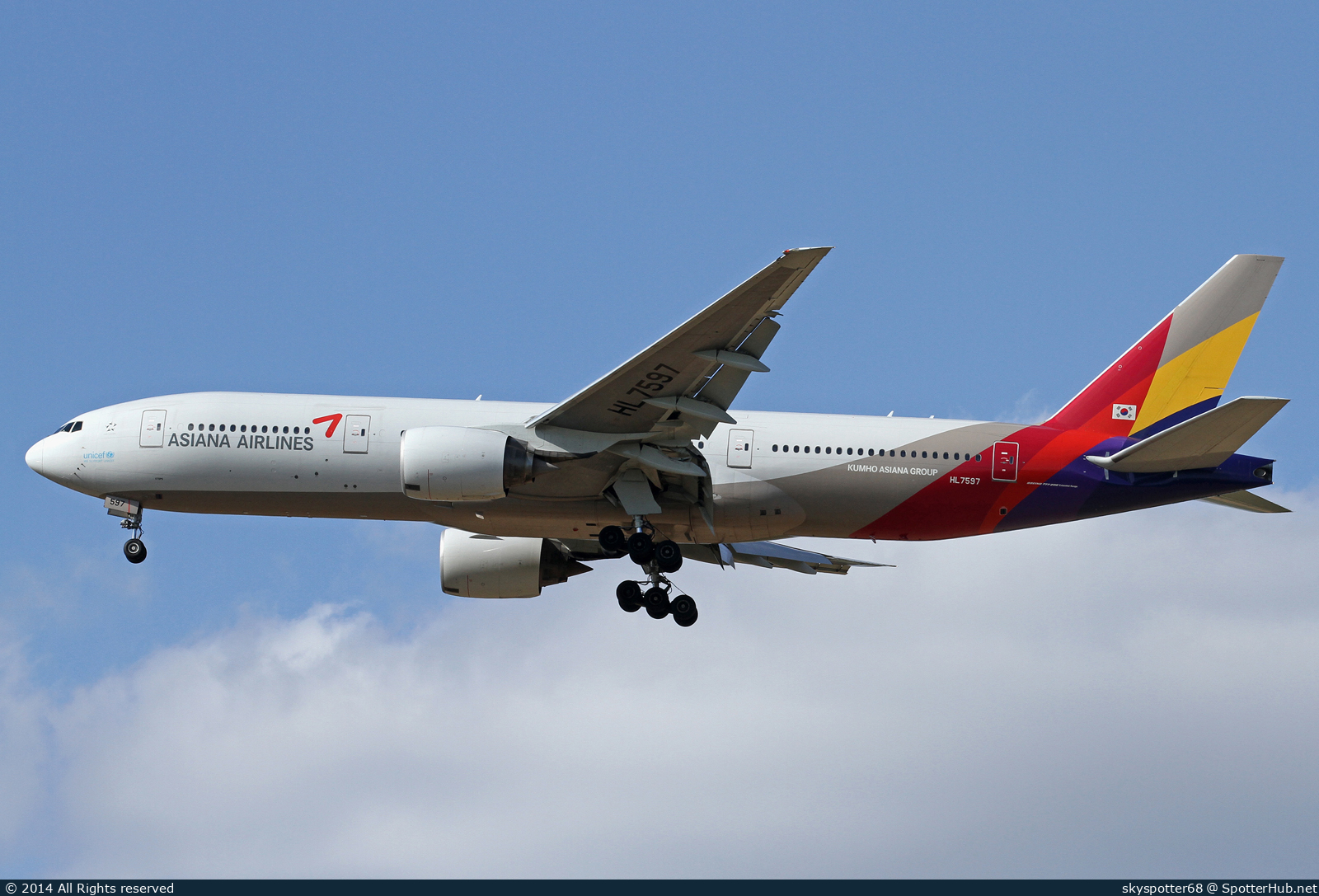 Photo of HL7597 - Boeing 777-28E(ER) operated by Asiana Airlines