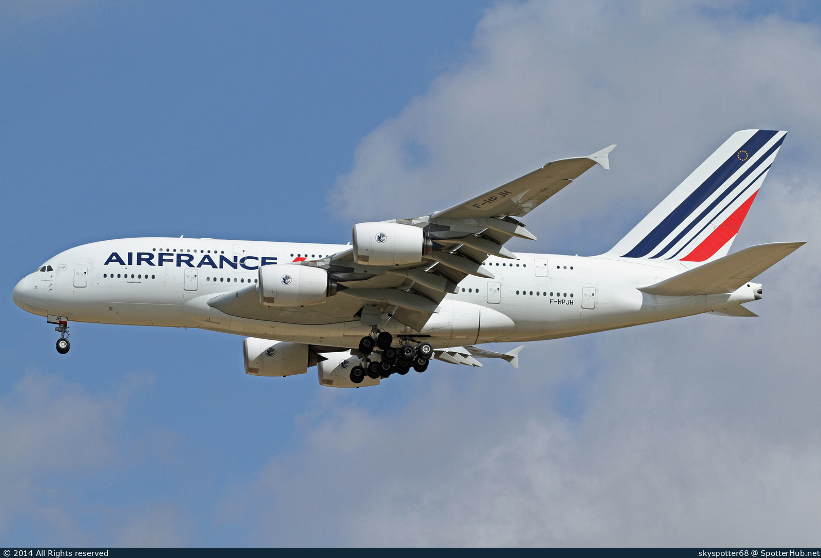 Photo of F-HPJH - Airbus A380-861 operated by Air France