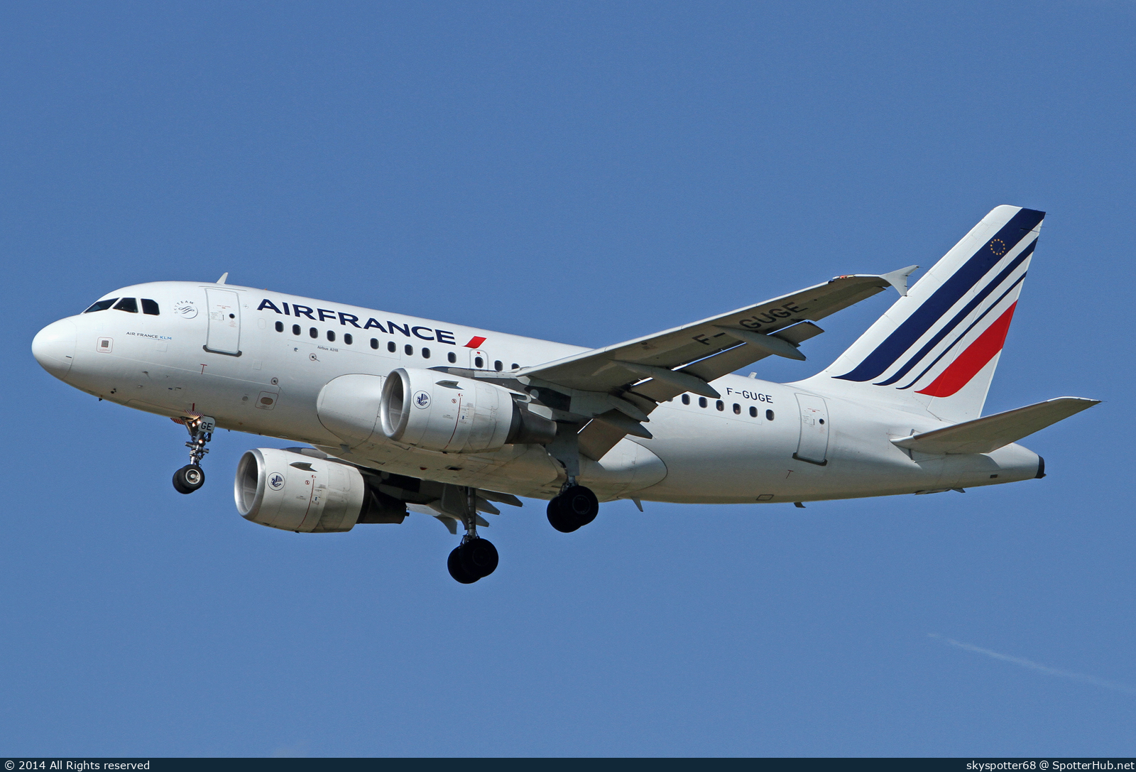 Photo of F-GUGE - Airbus A318-111 operated by Air France