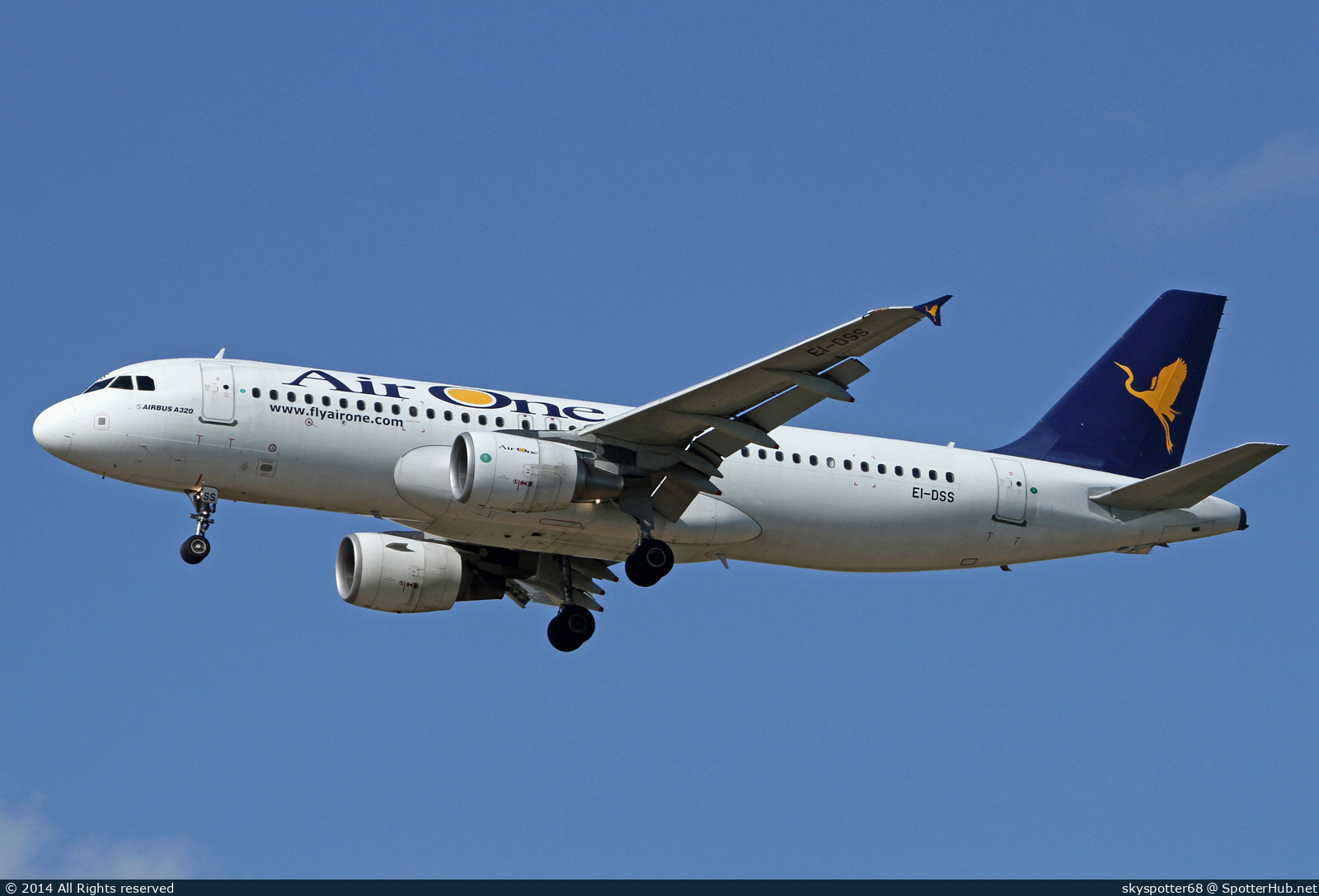 Photo of EI-DSS - Airbus A320-216 operated by Air One