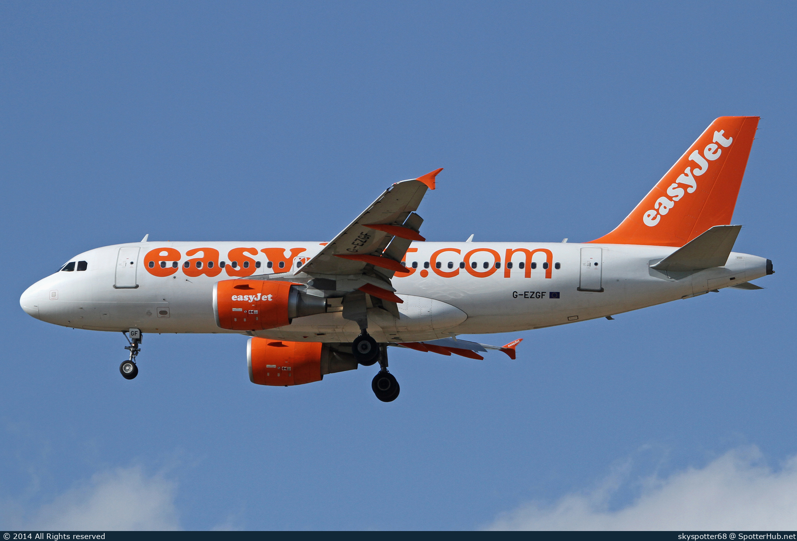 Photo of G-EZGF - Airbus A319-111 operated by easyJet