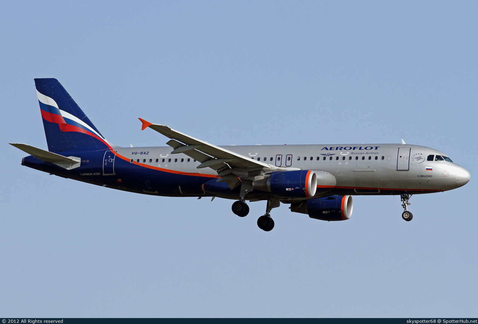Photo of VQ-BAZ - Airbus A320-214 operated by Aeroflot