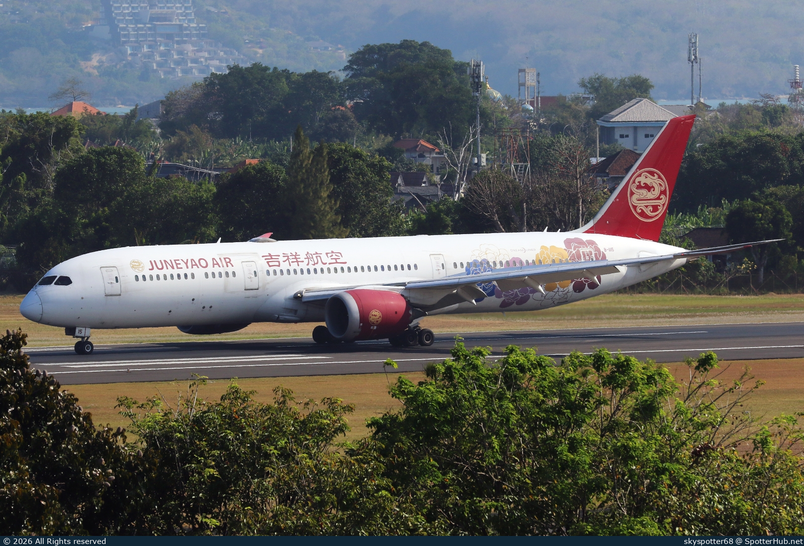 Photo of B-1115 - Boeing 787-9 Dreamliner operated by Juneyao Air