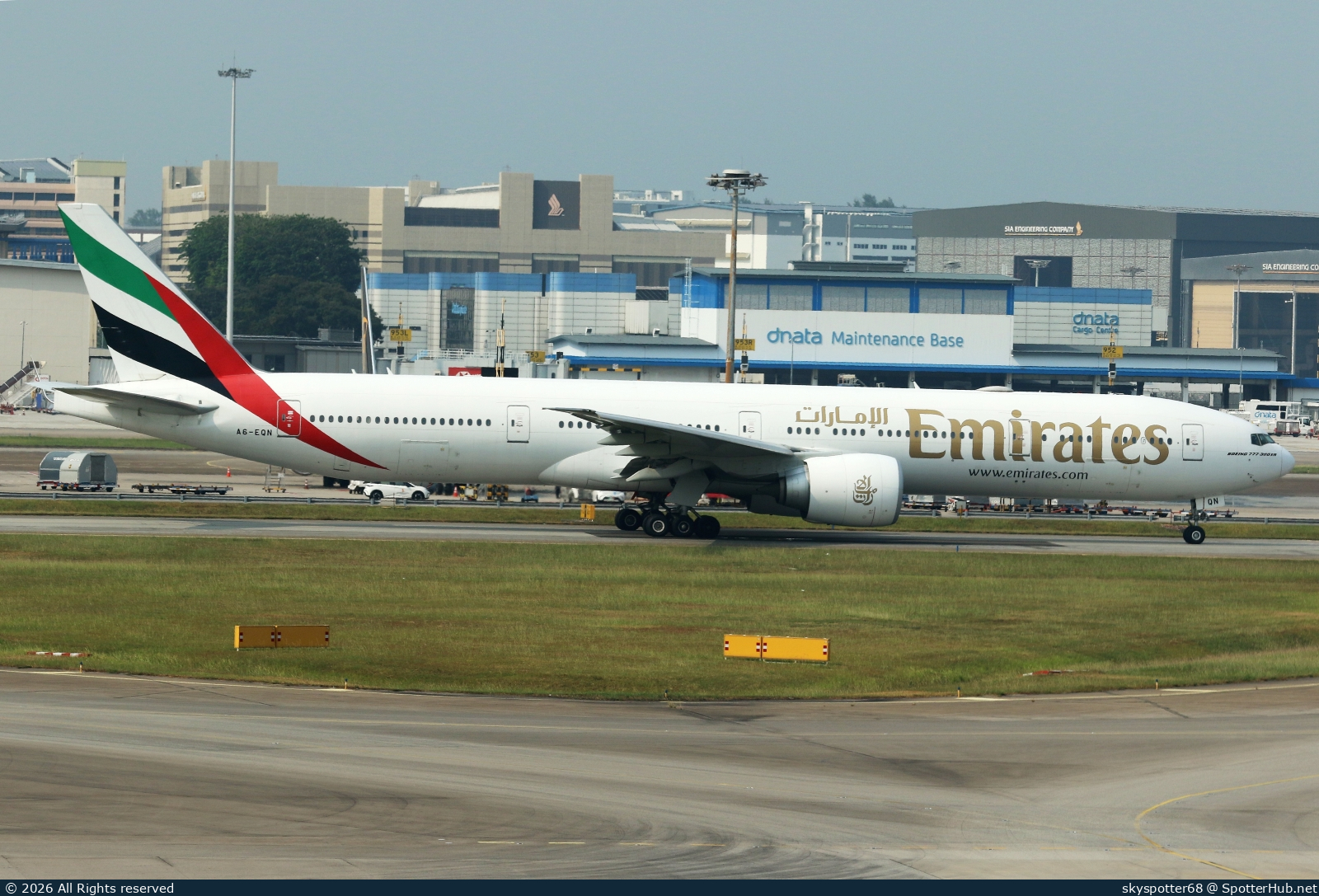 Photo of A6-EQN - Boeing 777-31H(ER) operated by Emirates