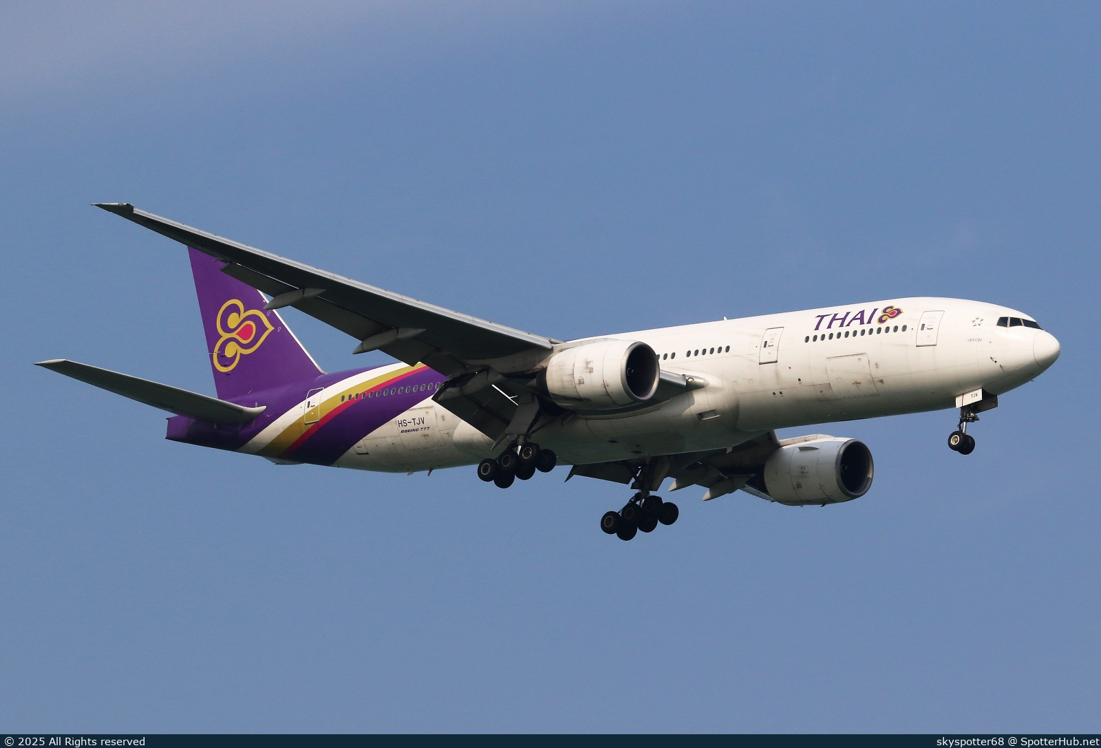 Photo of HS-TJV - Boeing 777-2D7(ER) operated by Thai Airways International