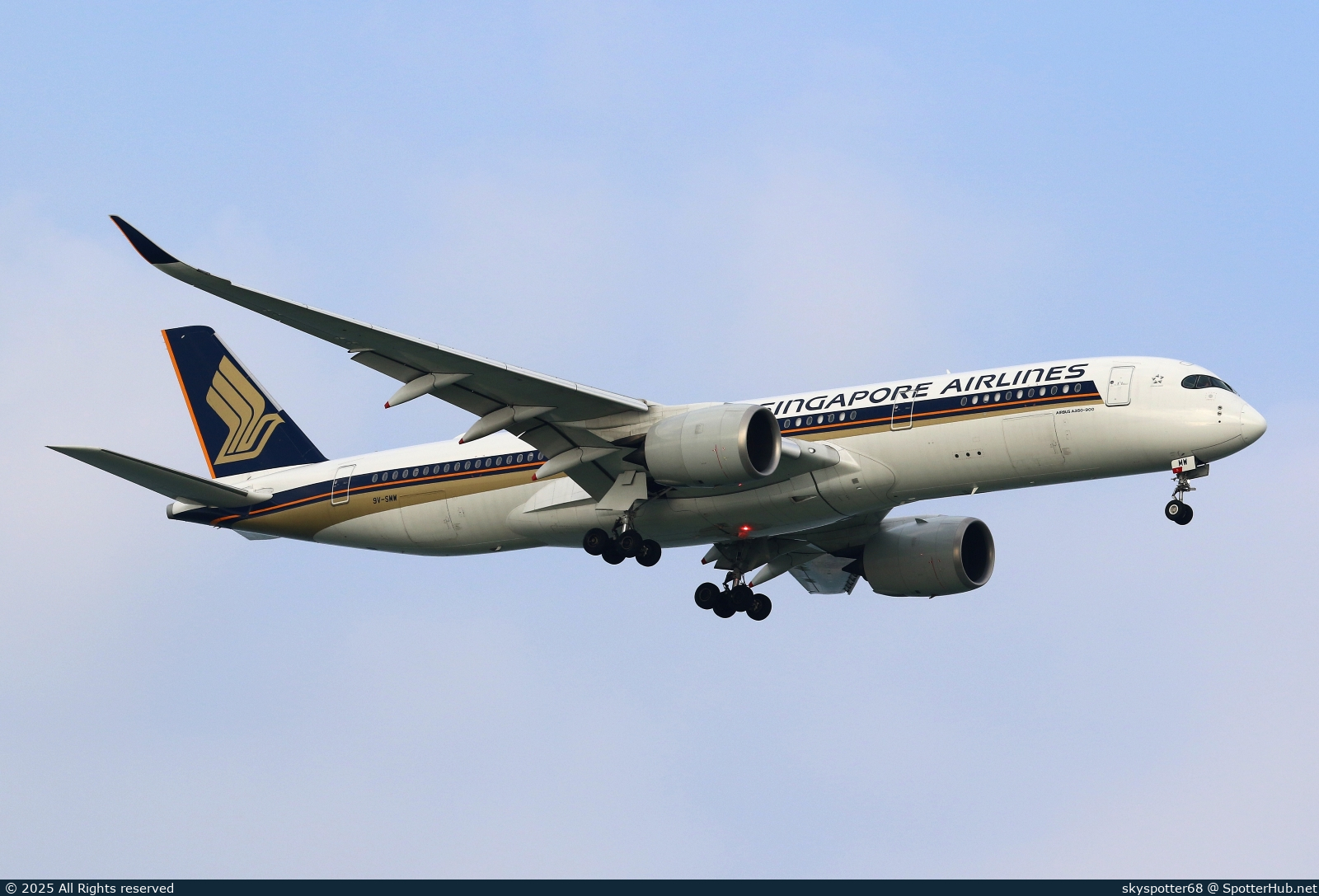 Photo of 9V-SMW - Airbus A350-941 operated by Singapore Airlines