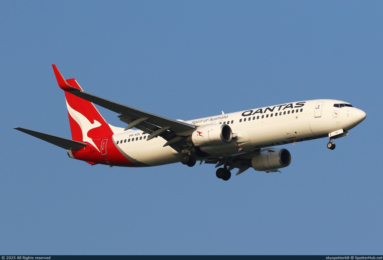 Photo of VH-VZL - Boeing 737-838 operated by Qantas