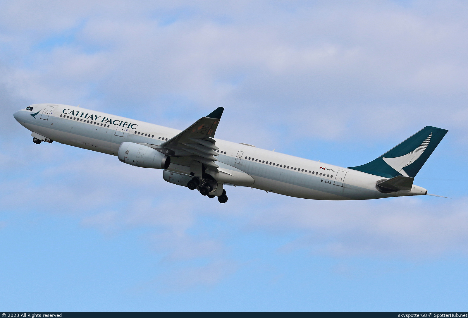 Photo of B-LAZ - Airbus A330-343 operated by Cathay Pacific Airways