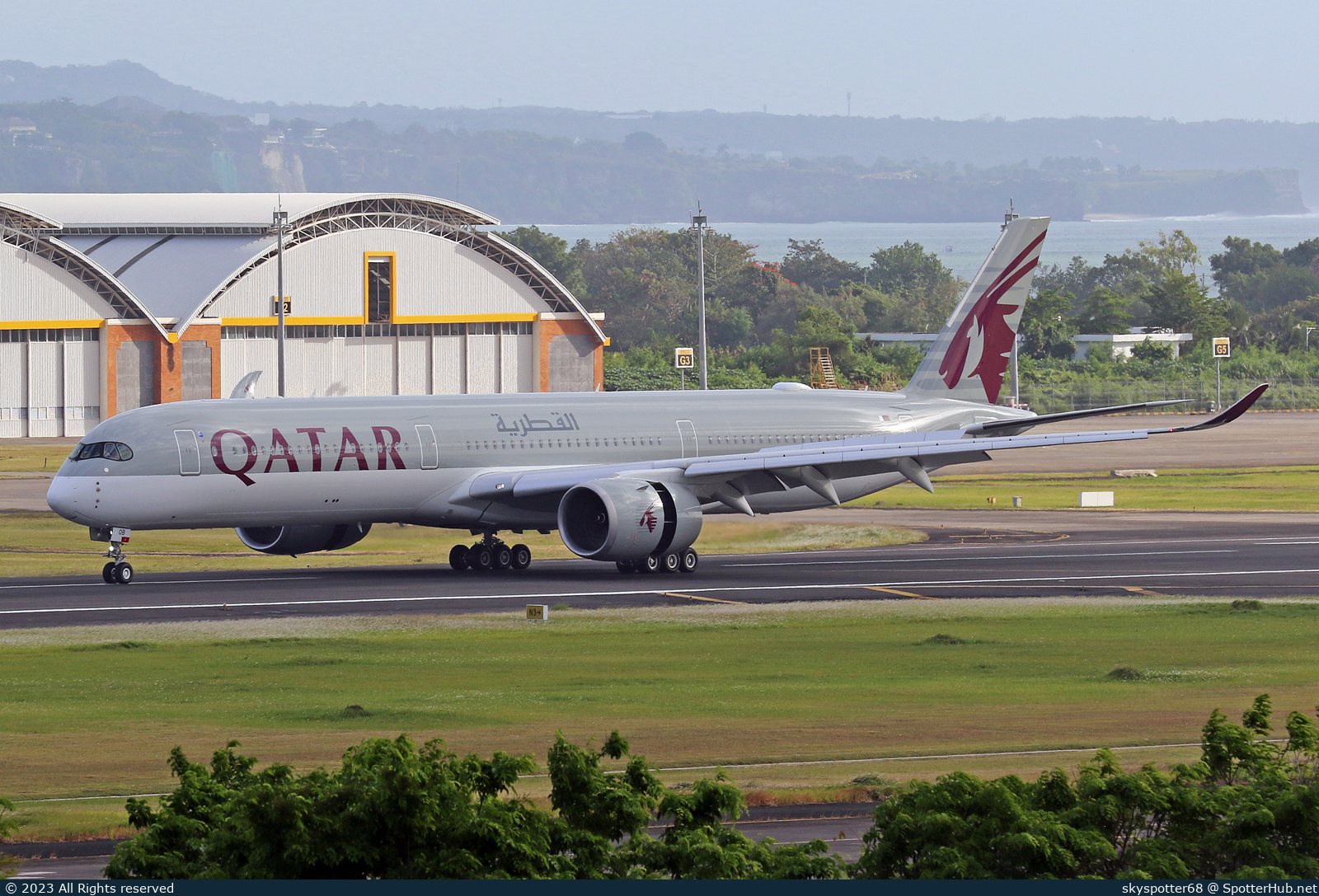 Photo of A7-AOB - Airbus A350-1041 operated by Qatar Airways