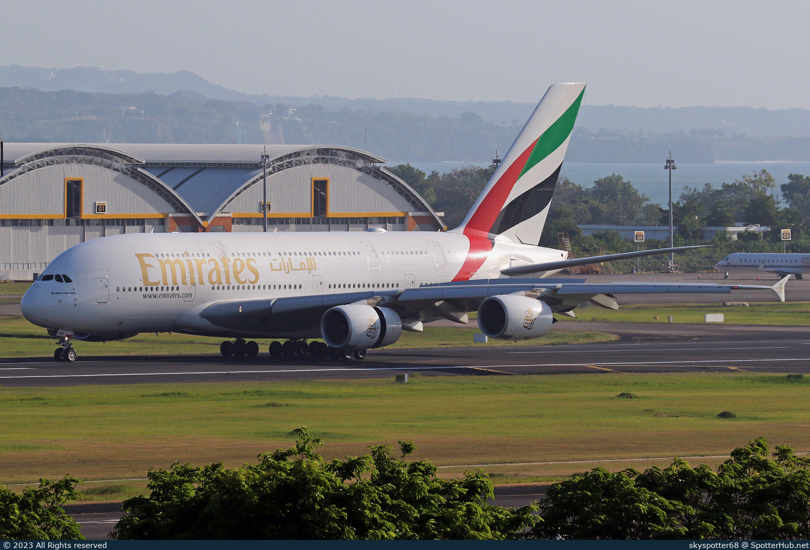 Photo of A6-EVA - Airbus A380-842 operated by Emirates