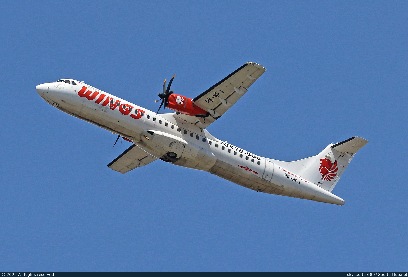 Photo of PK-WFJ - ATR 72-500 operated by Wings Air