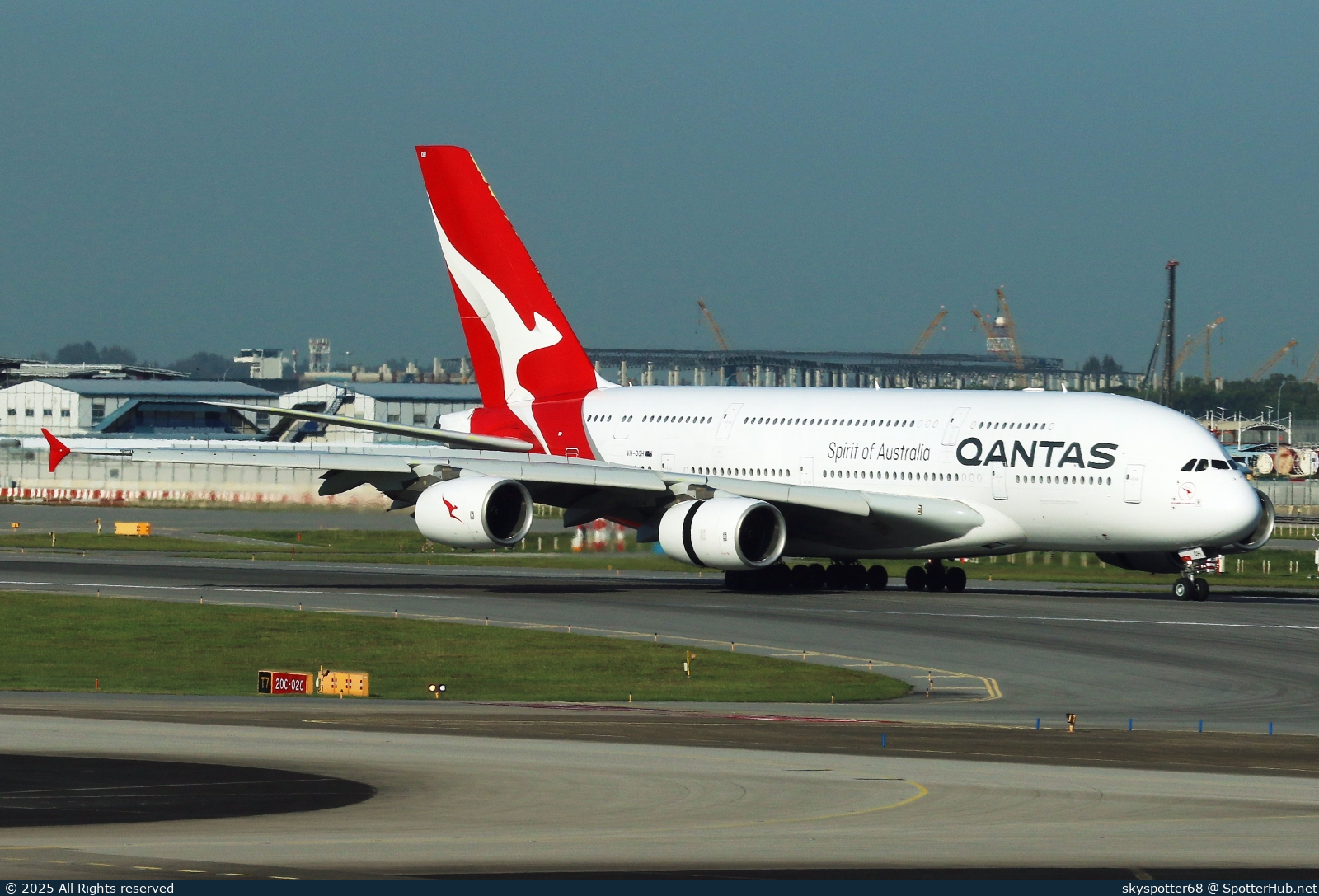Photo of VH-OQH - Airbus A380-842 operated by Qantas
