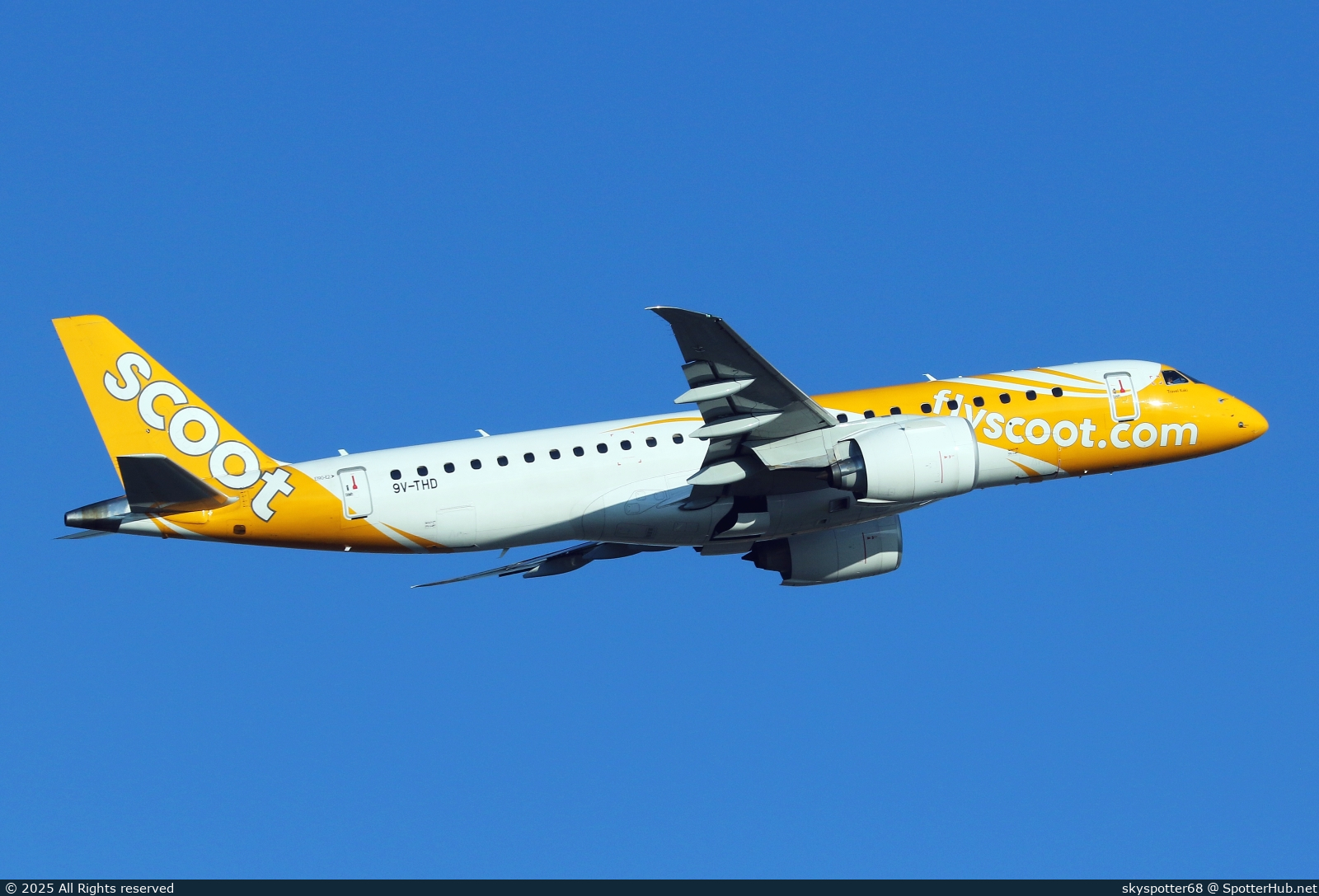Photo of 9V-THD - Embraer ERJ-190-E2 operated by Scoot
