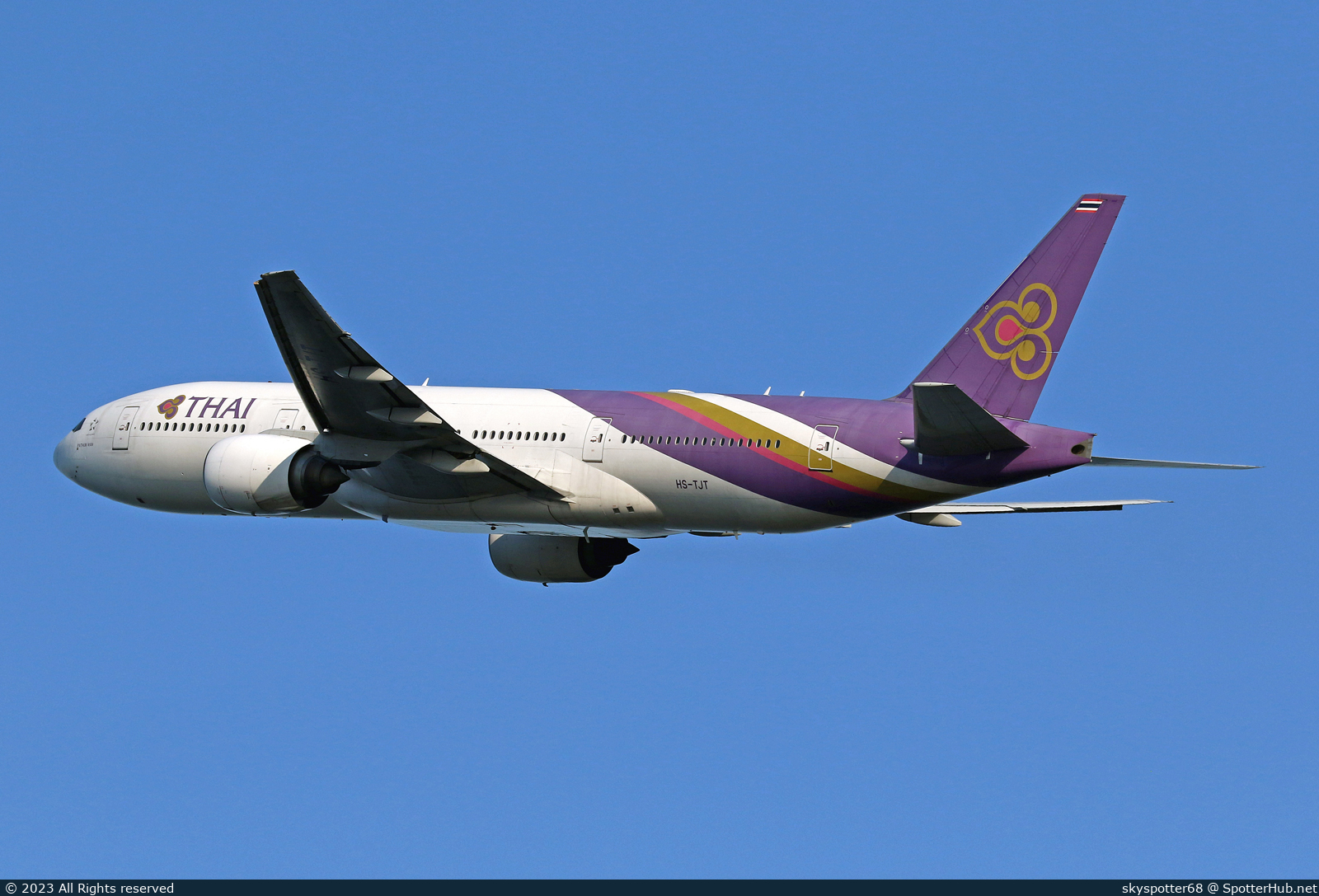 Photo of HS-TJT - Boeing 777-2D7(ER) operated by Thai Airways International