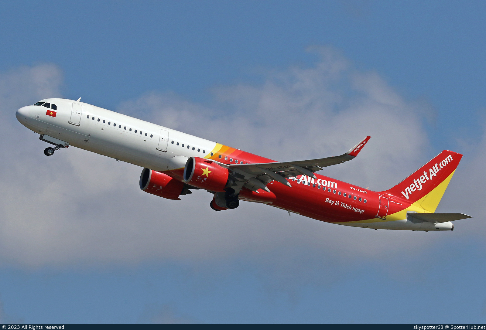 Photo of VN-A540 - Airbus A321-271N operated by VietJet Air