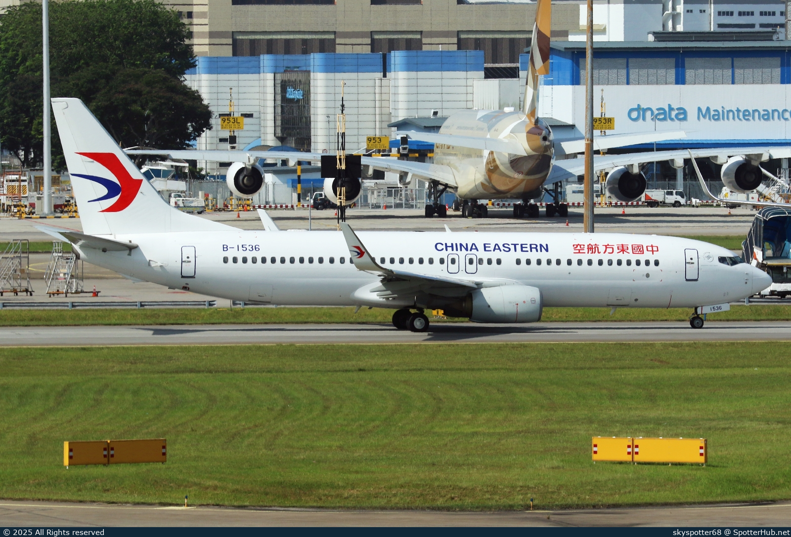 Photo of B-1536 - Boeing 737-89P operated by China Eastern Airlines