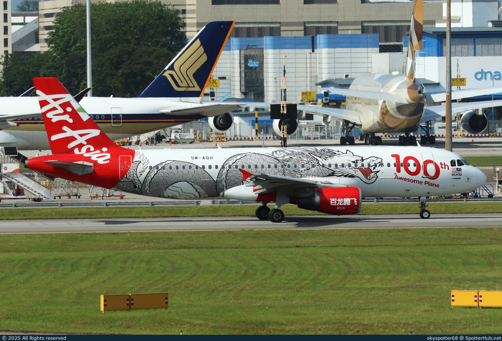 Photo of 9M-AQH - Airbus A320-216 operated by AirAsia