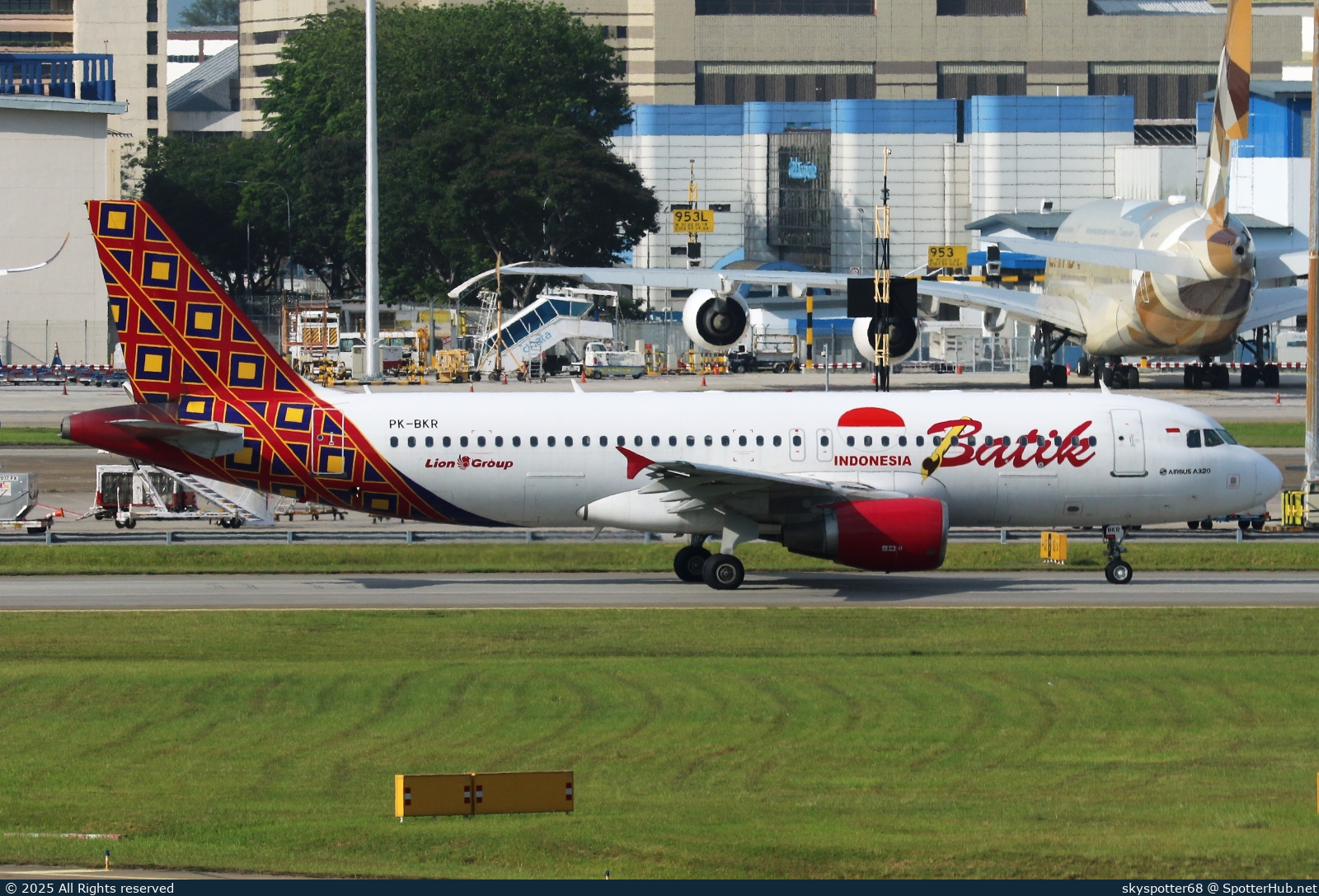 Photo of PK-BKR - Airbus A320-214 operated by Batik Air