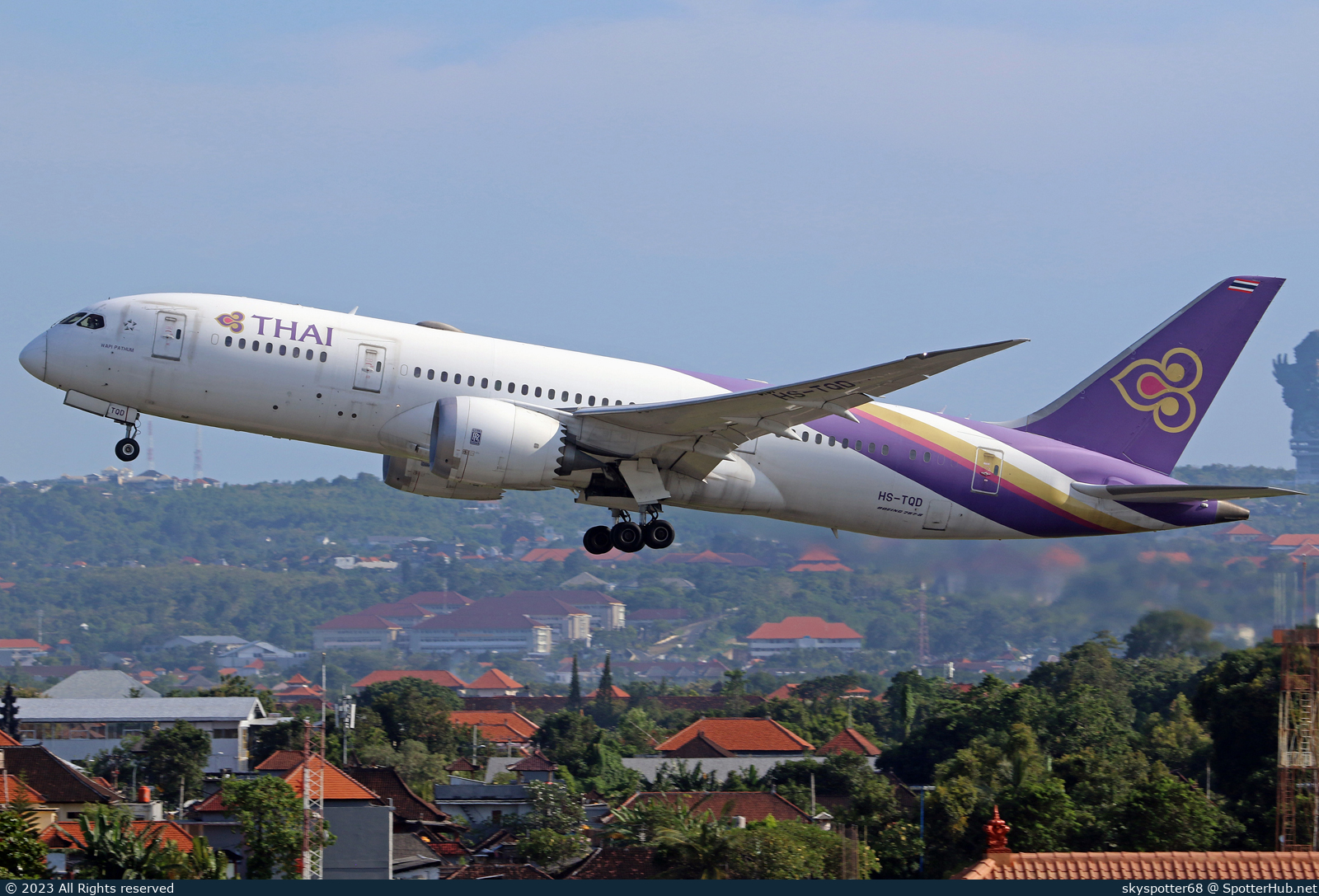 Photo of HS-TQD - Boeing 787-8 Dreamliner operated by Thai Airways International