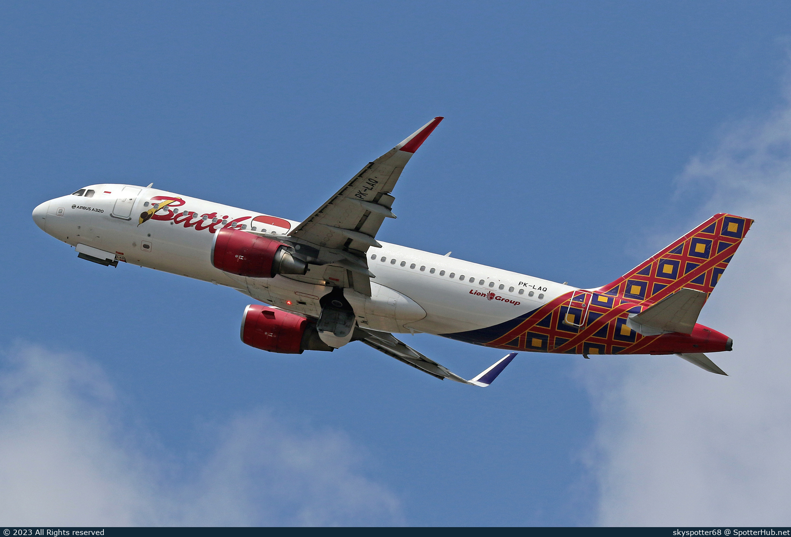 Photo of PK-LAQ - Airbus A320-214 operated by Batik Air