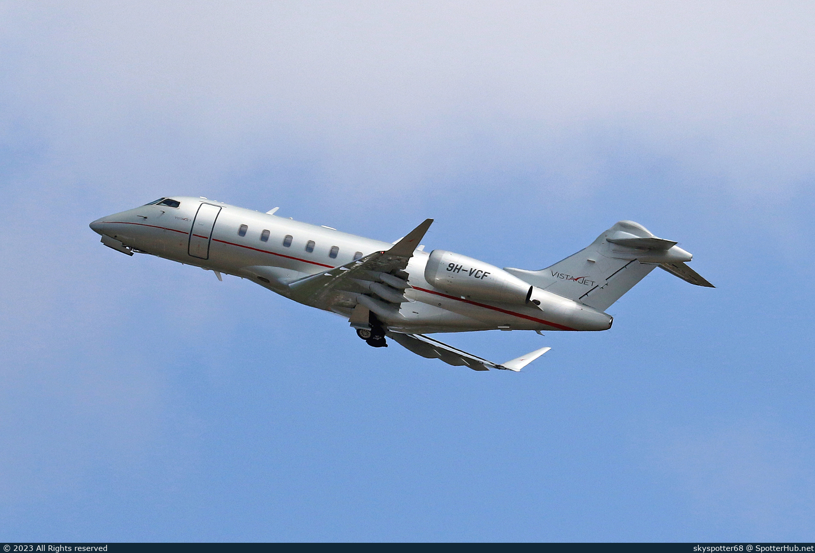 Photo of 9H-VCF - Bombardier Challenger 350 operated by VistaJet