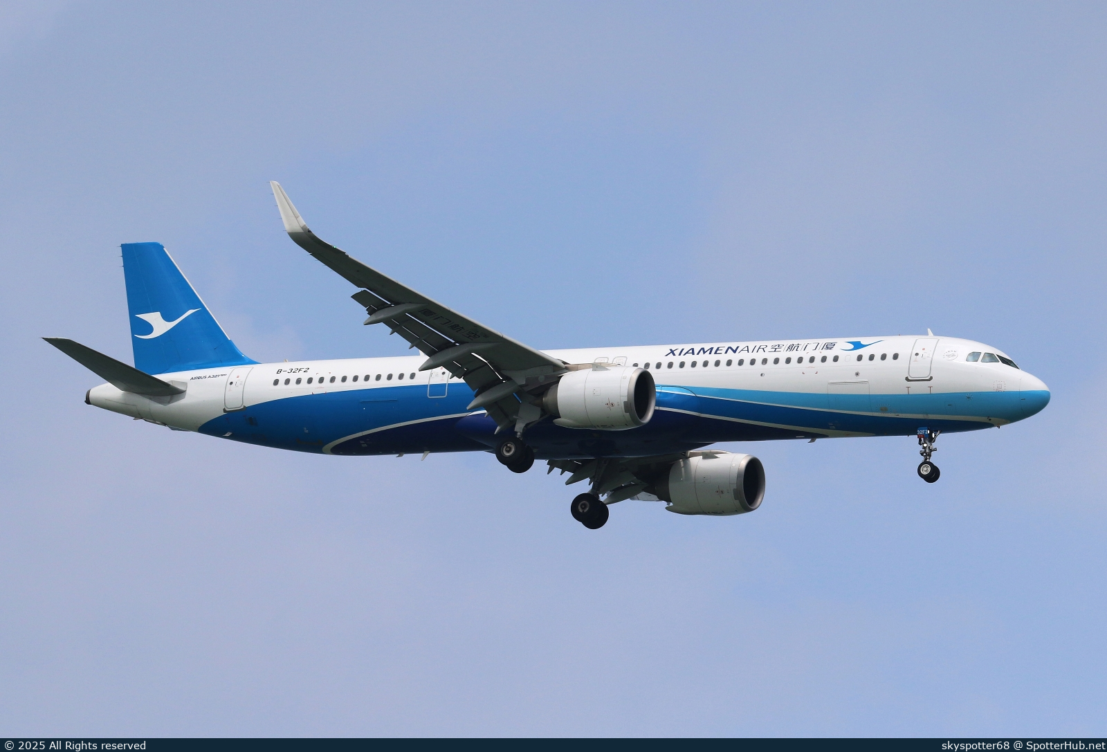 Photo of B-32F2 - Airbus A321-251NX operated by Xiamen Airlines