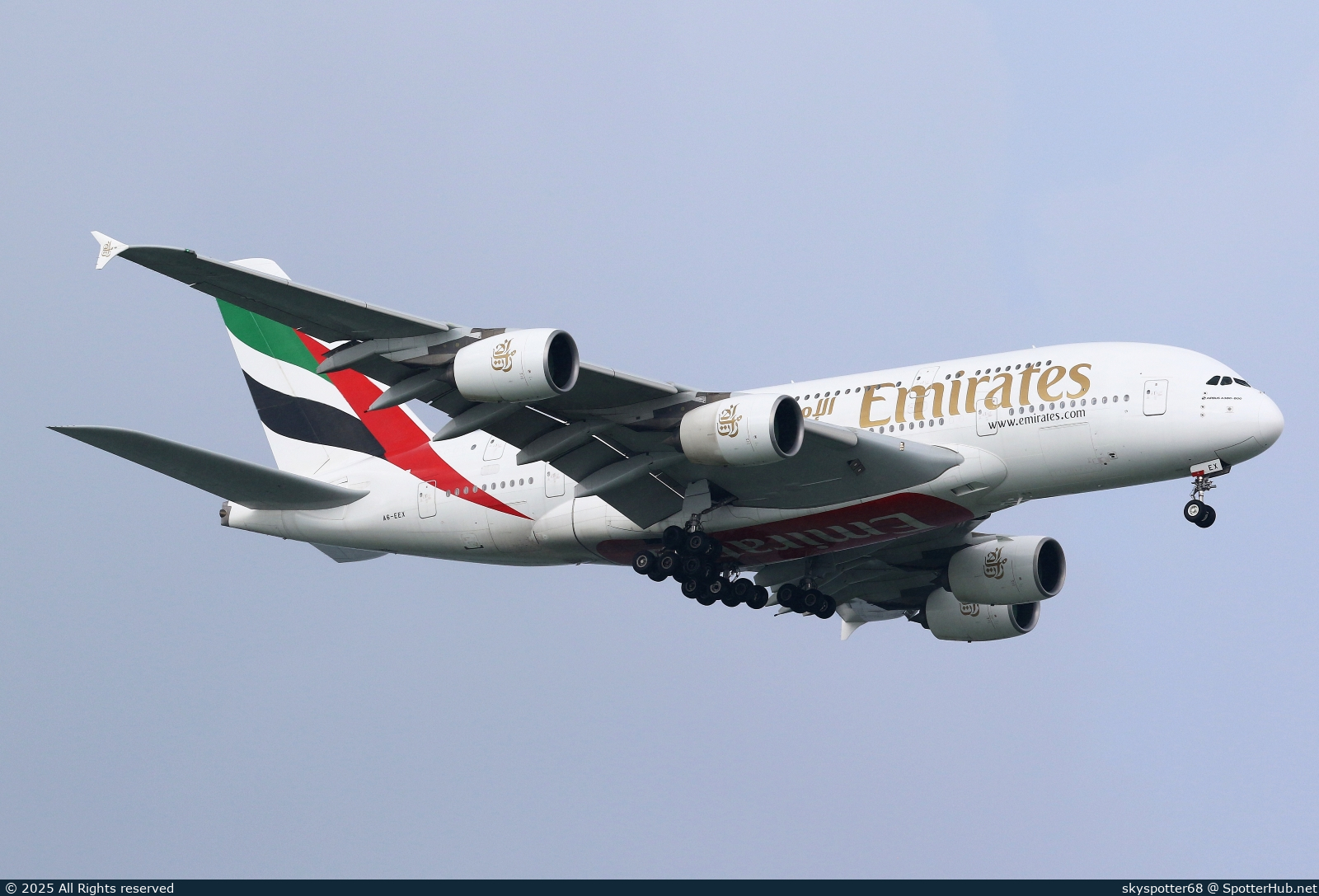 Photo of A6-EEX - Airbus A380-861 operated by Emirates