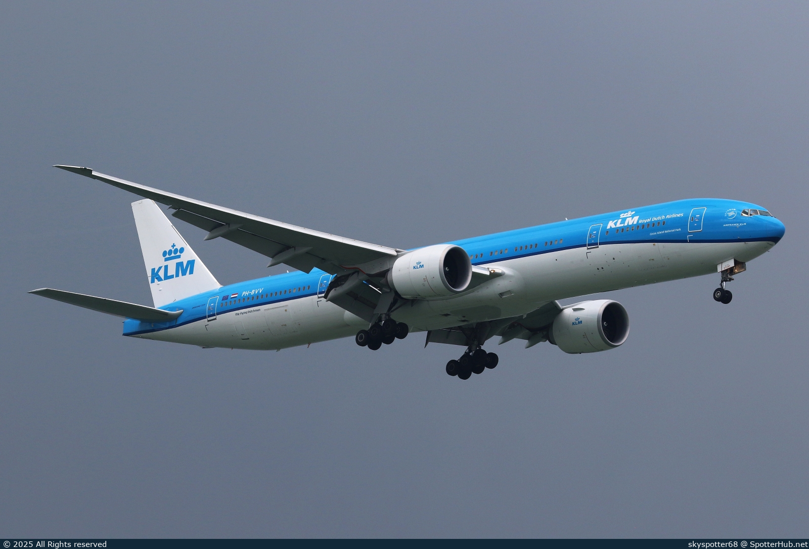 Photo of PH-BVV - Boeing 777-306(ER) operated by KLM Royal Dutch Airlines