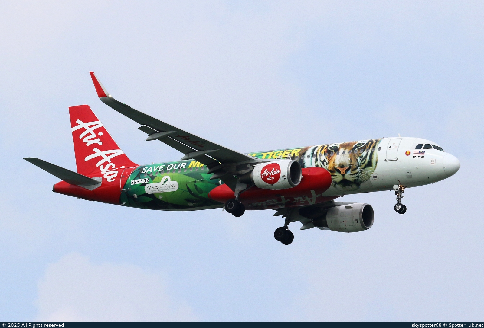 Photo of 9M-AQZ - Airbus A320-216 operated by AirAsia