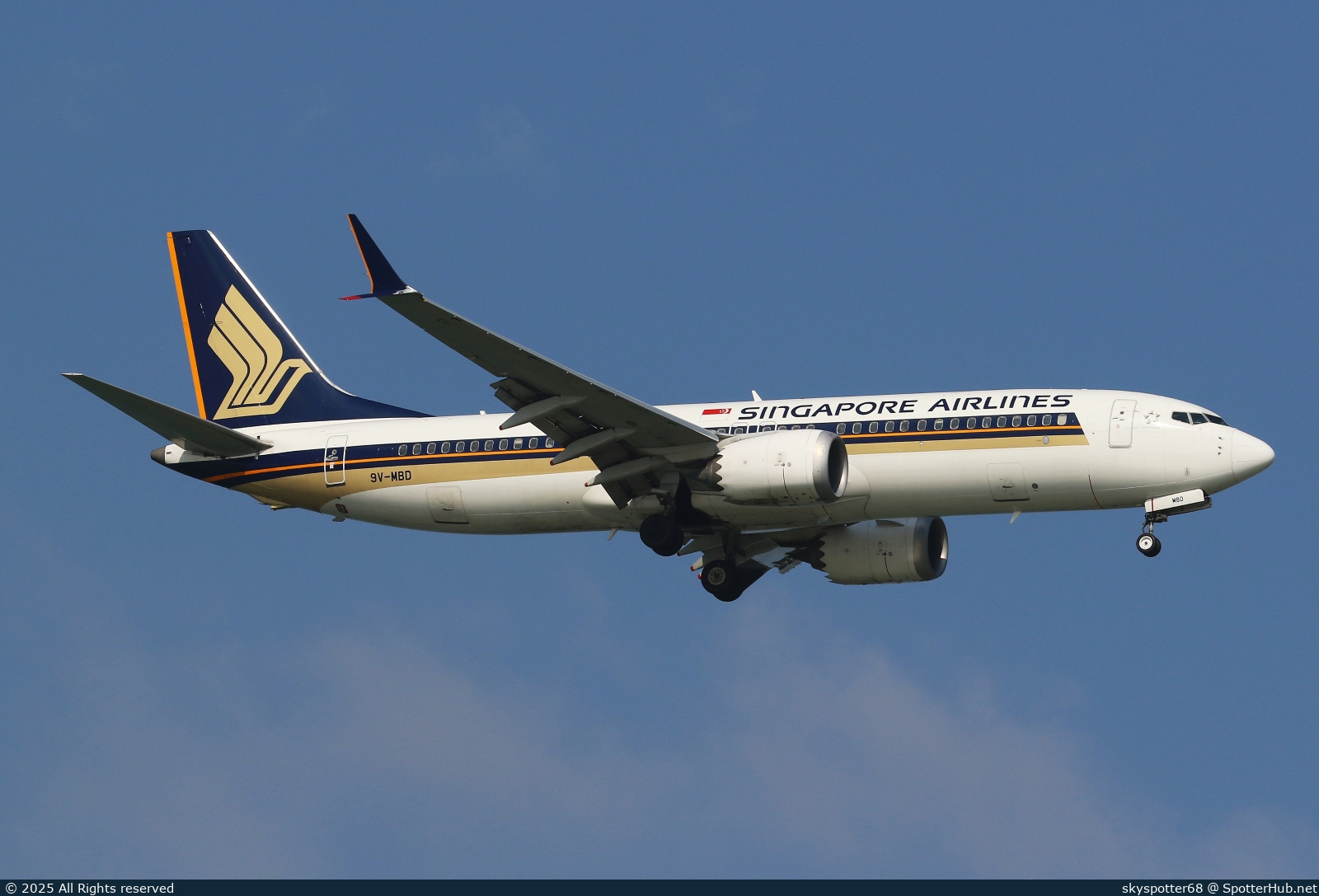 Photo of 9V-MBD - Boeing 737 MAX 8 operated by Singapore Airlines