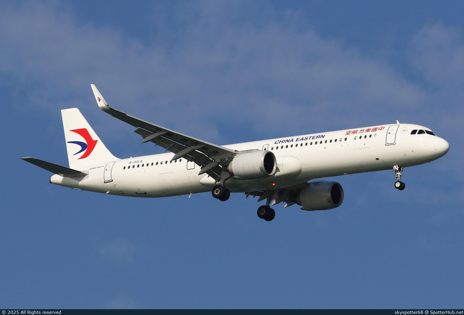 Photo of B-32LX - Airbus A321-251NX operated by China Eastern Airlines
