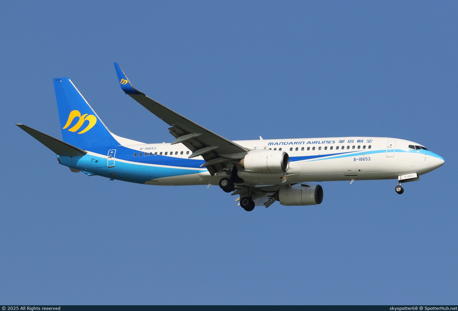 Photo of B-18653 - Boeing 737-8Q8 operated by Mandarin Airlines