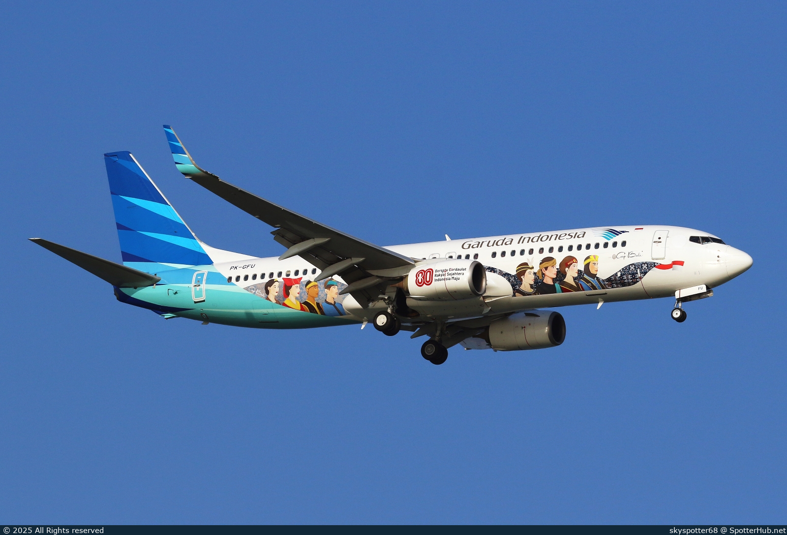 Photo of PK-GFU - Boeing 737-86N operated by Garuda Indonesia