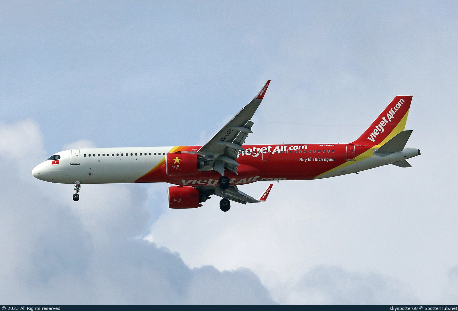 Photo of VN-A529 - Airbus A321-271NX operated by VietJet Air