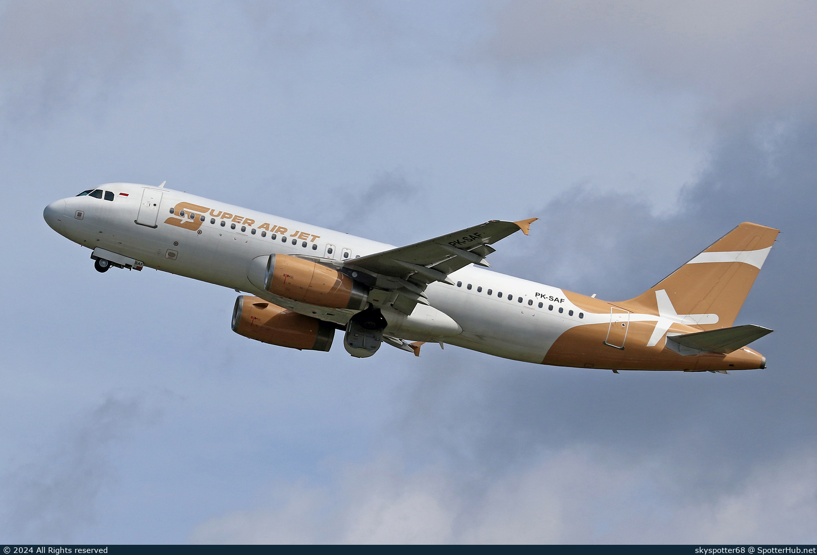 Photo of PK-SAF - Airbus A320-232 operated by Super Air Jet