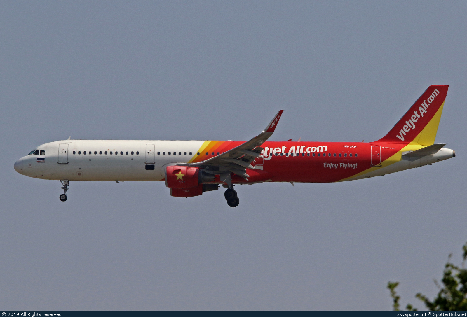 Photo of HS-VKH - Airbus A321-211 operated by Thai VietJet Air