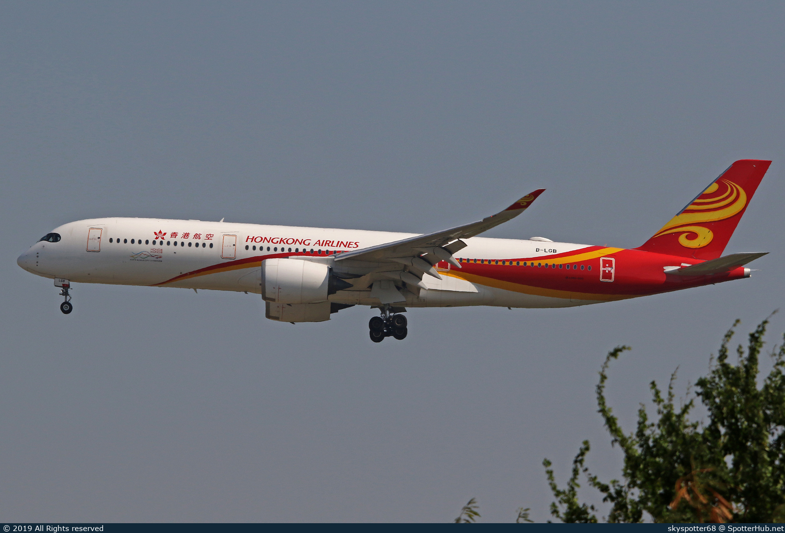 Photo of B-LGB - Airbus A350-941 operated by Hong Kong Airlines