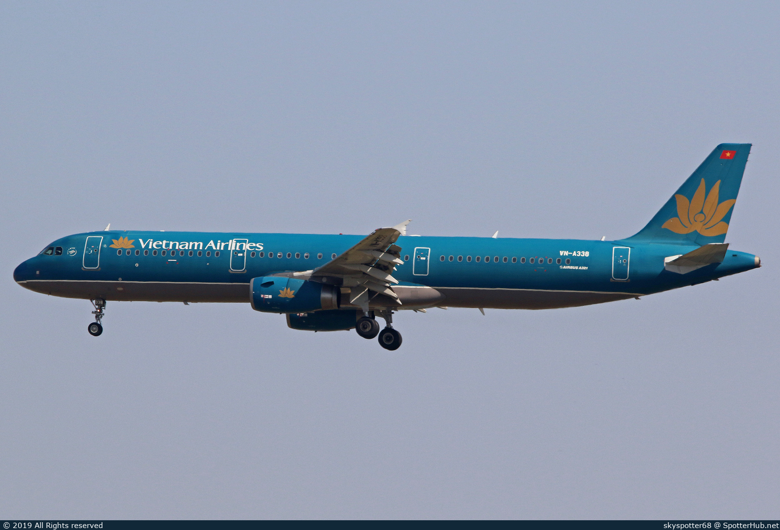 Photo of VN-A338 - Airbus A321-231 operated by Vietnam Airlines