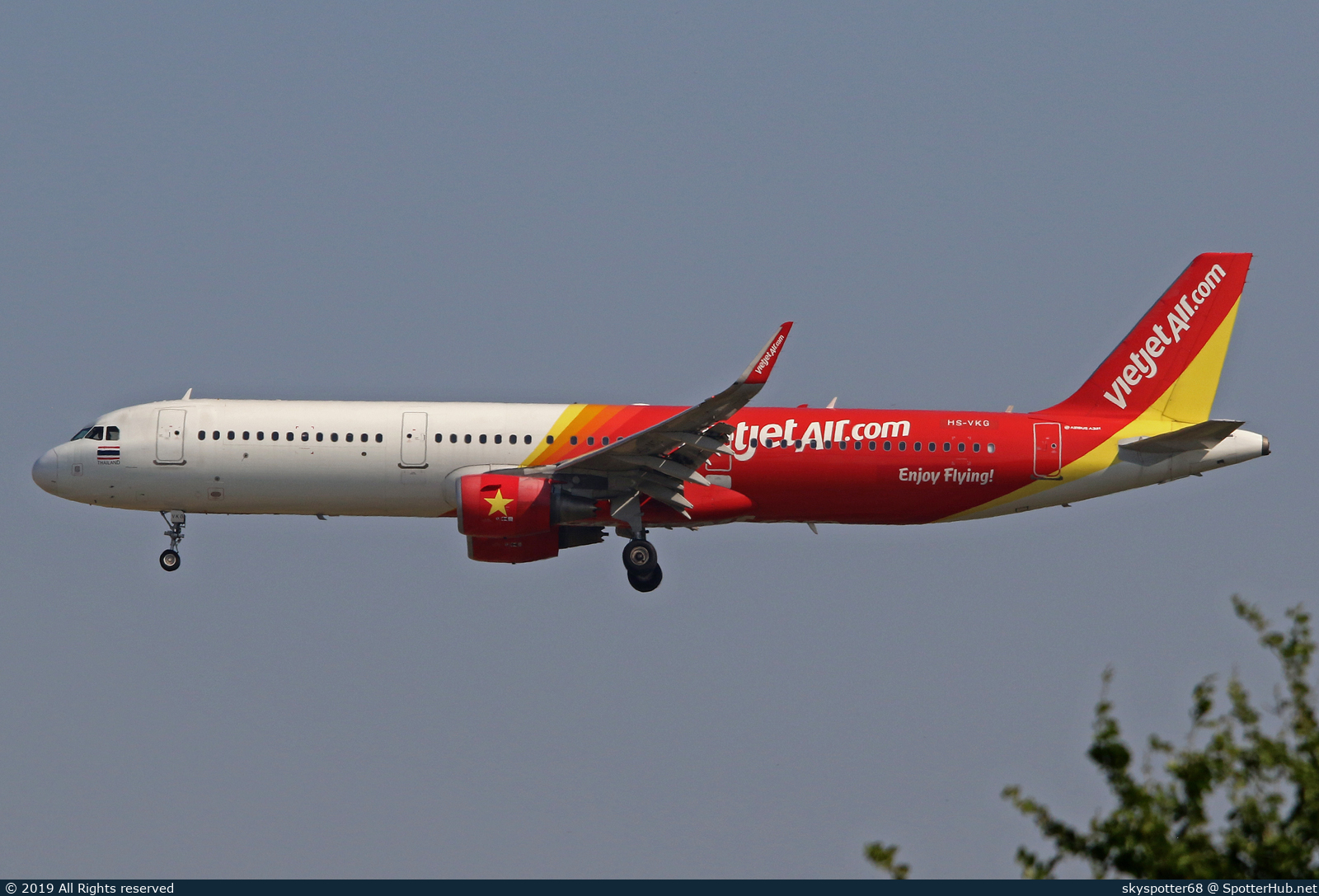 Photo of HS-VKG - Airbus A321-211 operated by Thai VietJet Air